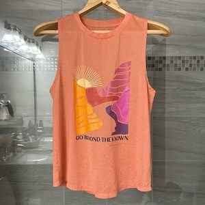 Peloton athletic top, M, used once, in perfect condition.